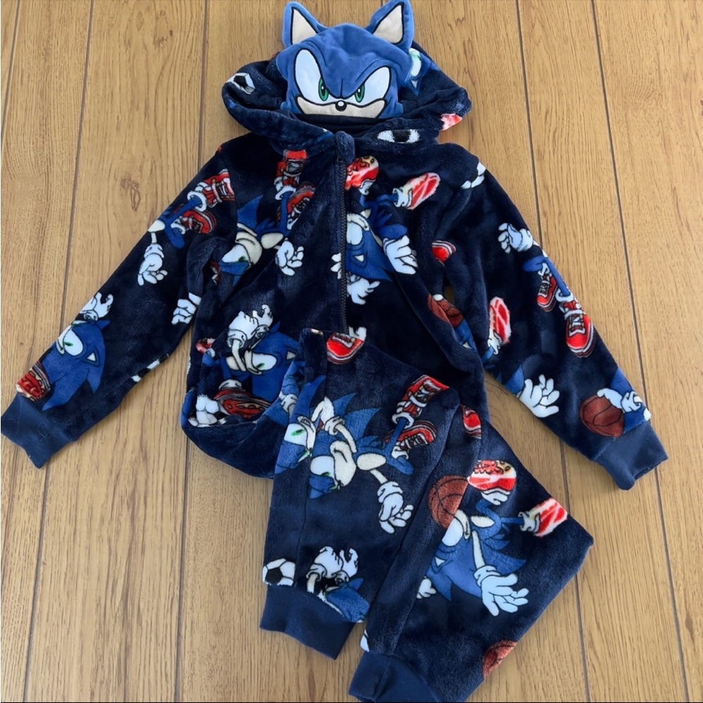 - EUC Sonic Hedgehog Fleece Pajamas 5/6